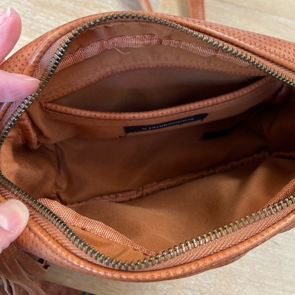 Beautiful Anthropologie brown Leather Crossbody bag with tassels! NWT - Picture 11 of 11